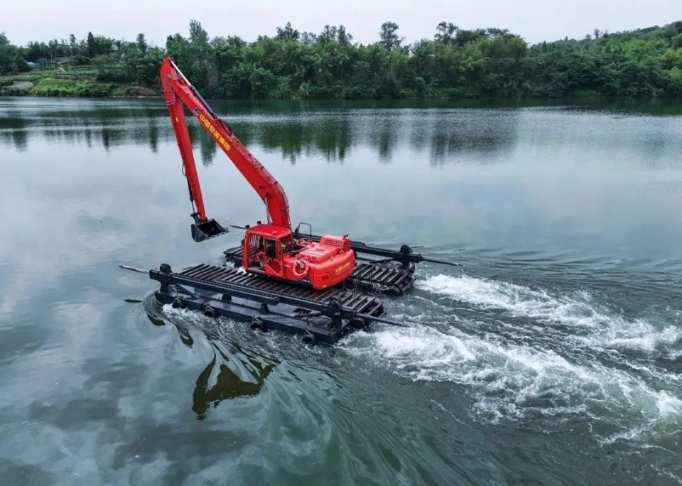 硬核破解“最后一公里”难题，J9集团智能应急接济设备助力“应急使命·2025”演习！