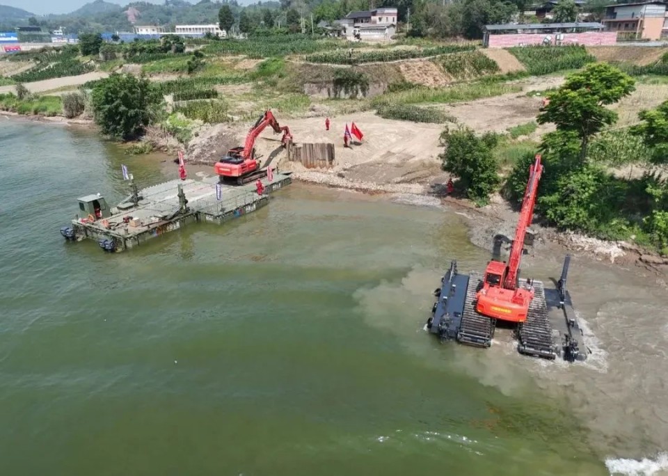 硬核破解“最后一公里”难题，J9集团智能应急接济设备助力“应急使命·2025”演习！