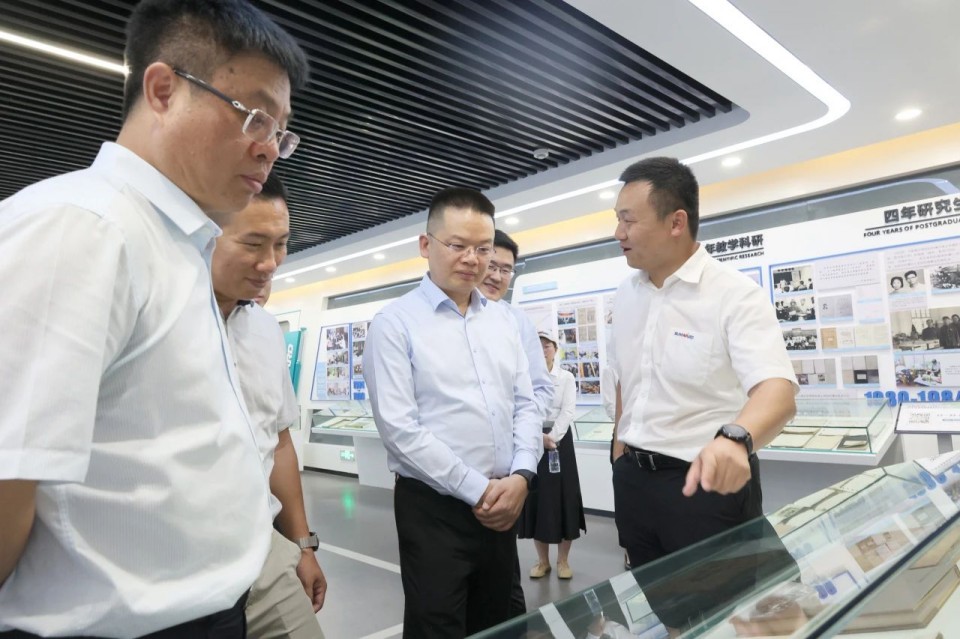 共商合作，建华控股有限公司董事长汪贵华到访J9集团智能