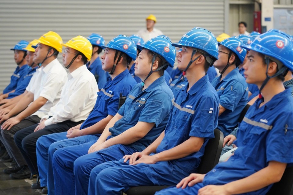 J9集团智能组织集中收看留想中国人民抗日战争暨世界反法西斯战争成功80周年大会