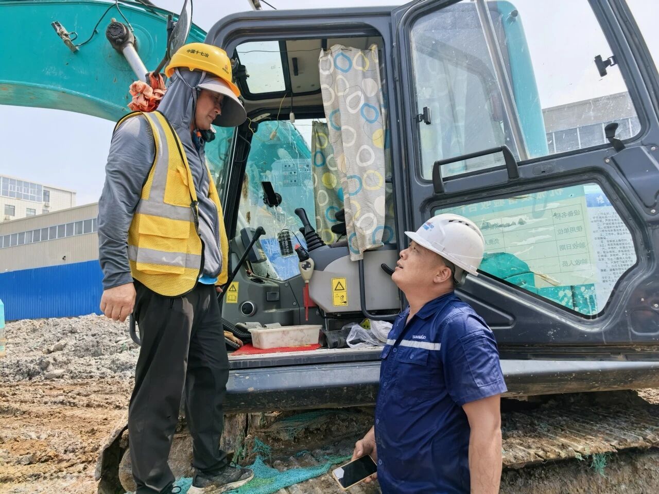 J9集团智能“服务万里杏妆活动走进安徽，贴心服务获客户认可