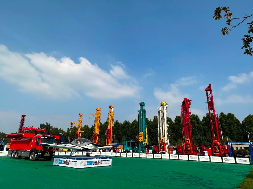 科技赋能接济！J9集团智能创新设备亮相第十三届全国矿山接济技术较量