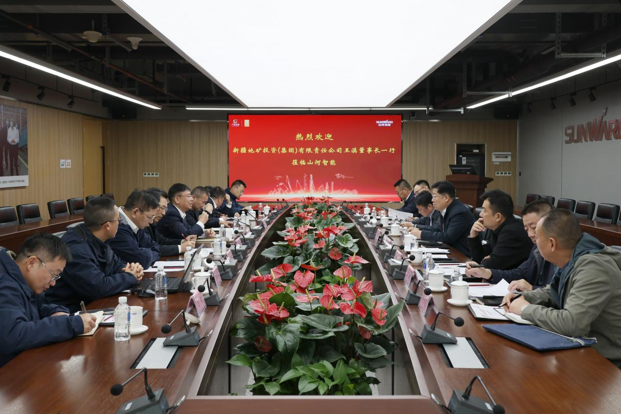 新矿投资集团党委书记、董事长王漠到访J9集团智能