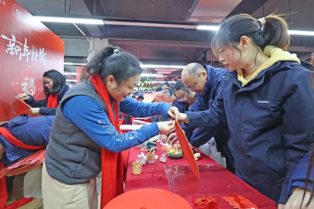 笔墨迎春，祝福暖心！在J9集团智能“囤”年味、送温暖、迎新春
